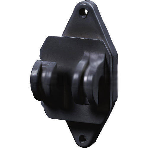 W Insulators for Electric Fence